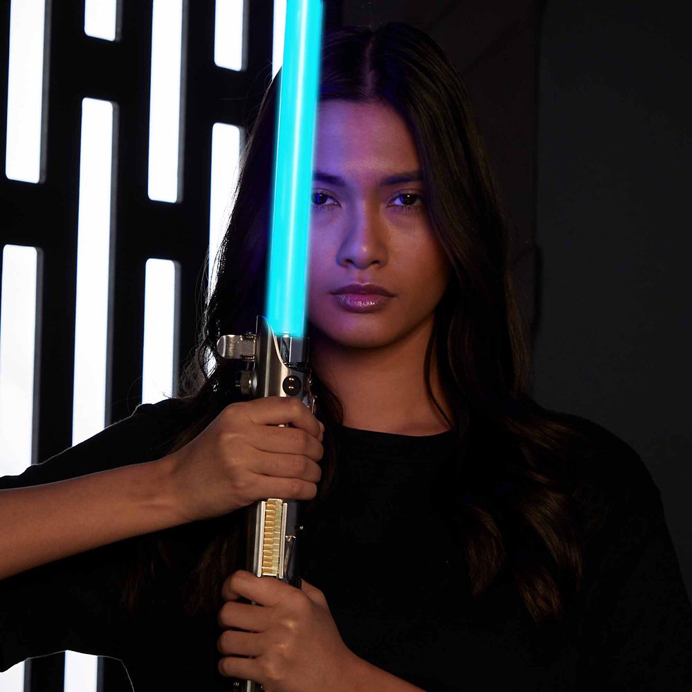 Disney Skywalker Legacy LIGHTSABER Collectible Set – Star Wars