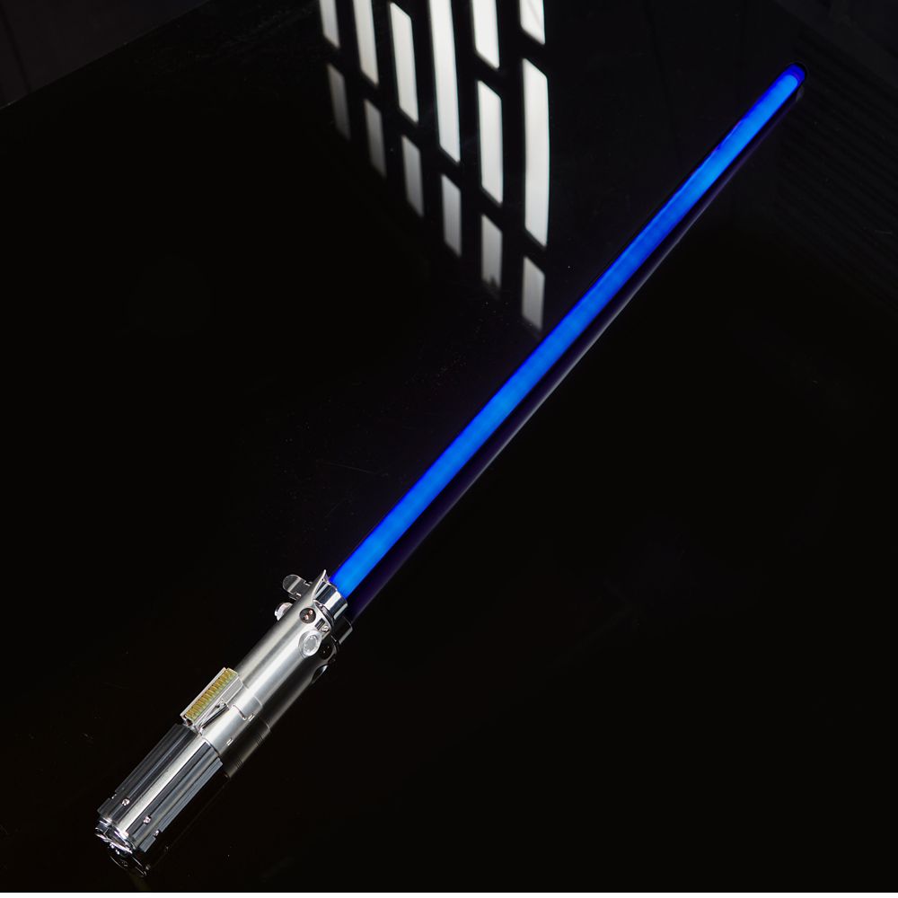 Disney Skywalker Legacy LIGHTSABER Collectible Set – Star Wars