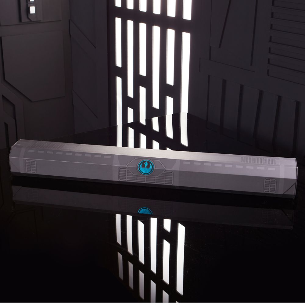 Disney Skywalker Legacy LIGHTSABER Collectible Set – Star Wars